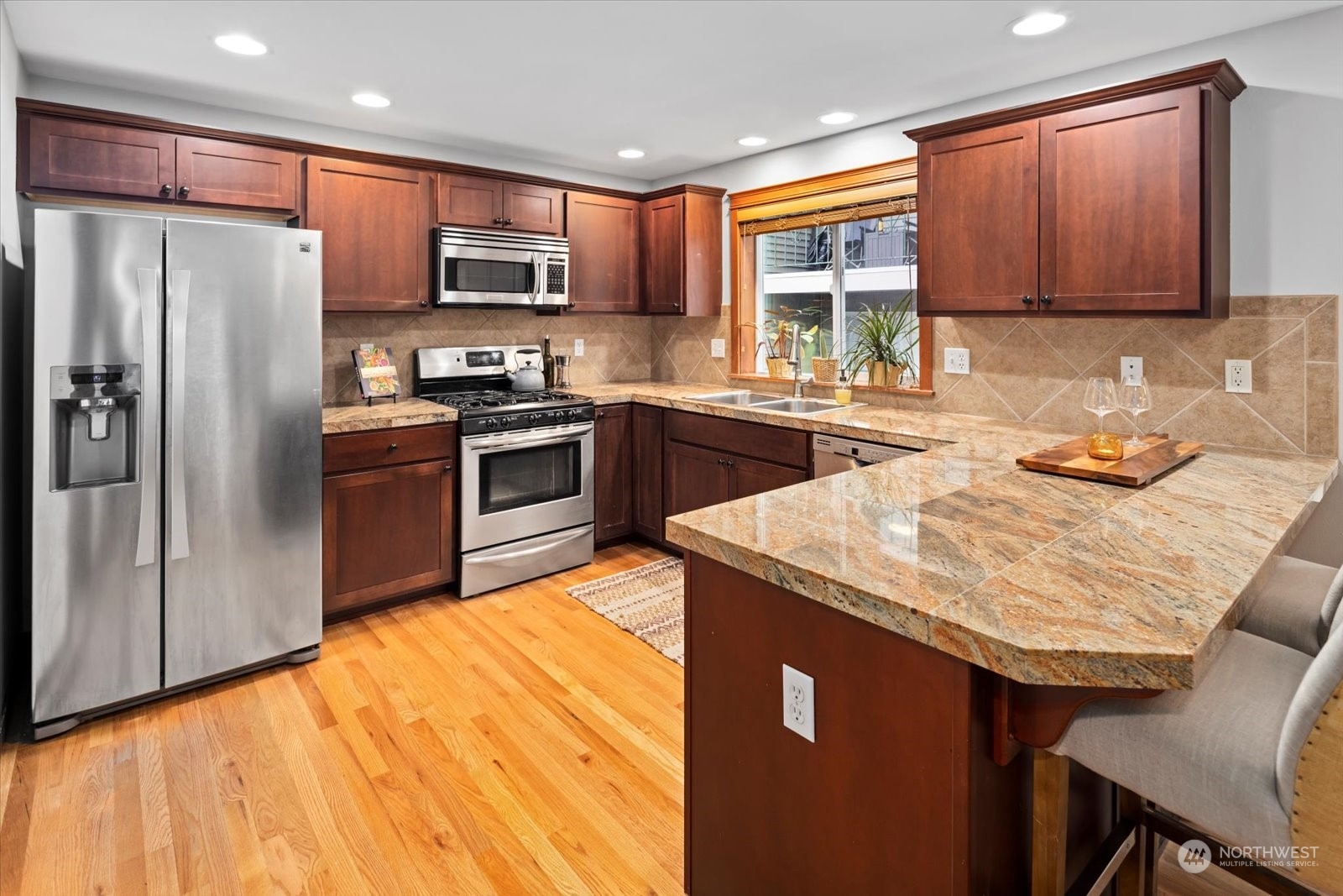734 North 95th Street, Unit A Seattle, WA 98103 - Photo 15 of 29 Gallery Image 15