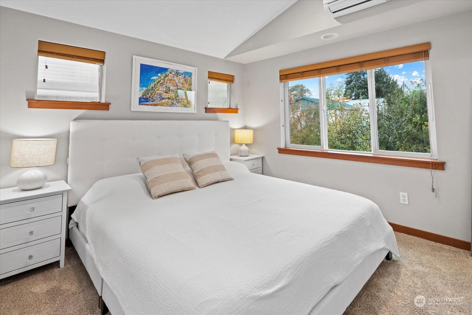 734 North 95th Street, Unit A Seattle, WA 98103 - Photo 17 of 29 Gallery Image 17