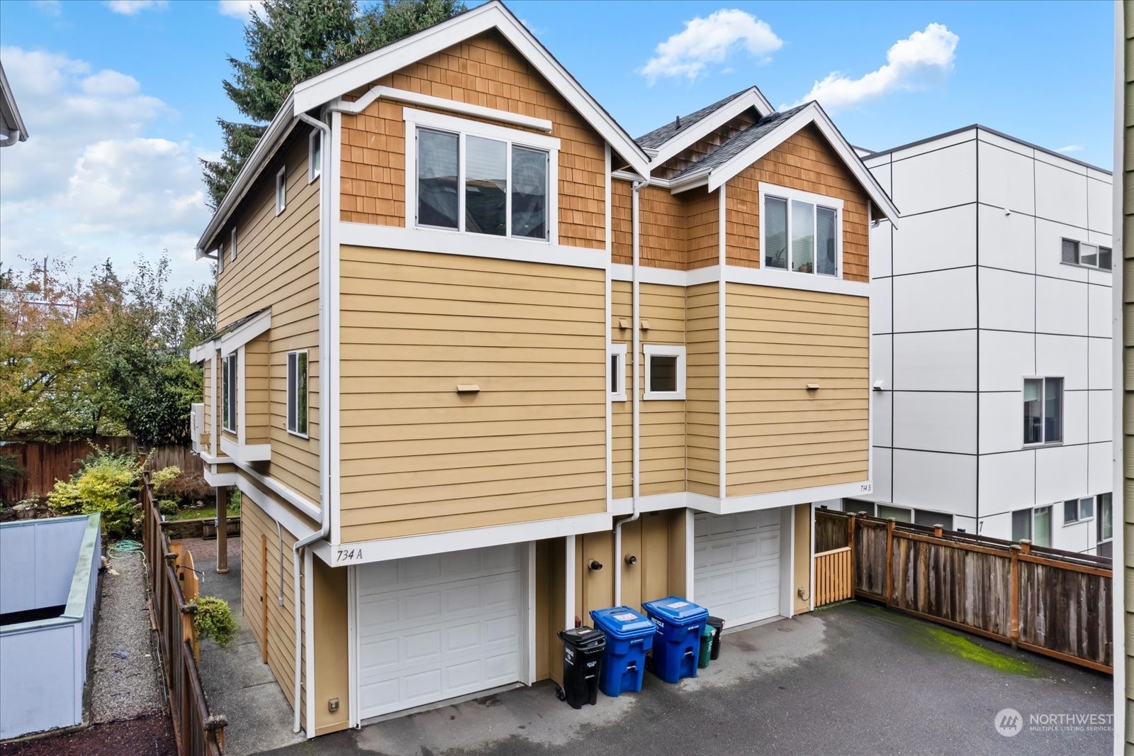 734 North 95th Street, Unit A Seattle, WA 98103 - Photo 27 of 29 Gallery Image 27