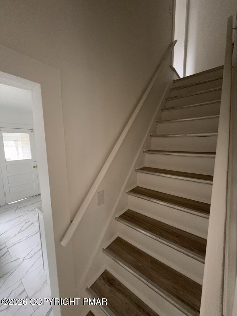 720 Archbald Street Scranton, PA 18504 - Photo 8 of 19 2025-10-23-10-07-05