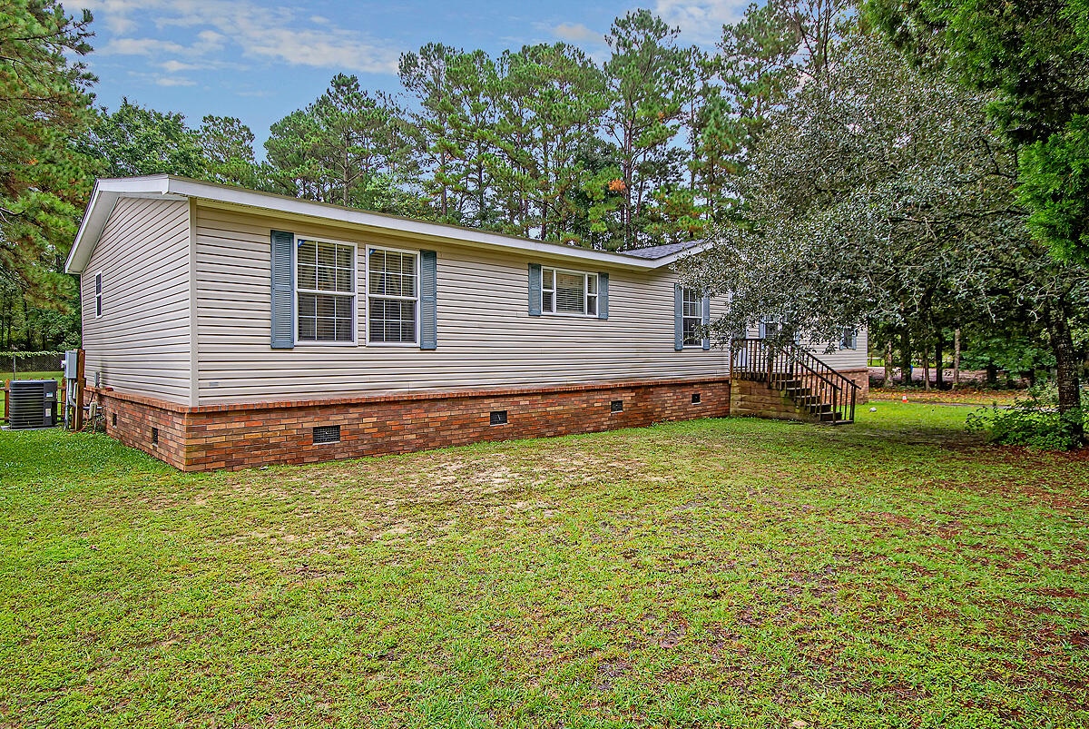 546 Farrell Street Moncks Corner, SC 29461 - Photo 2 of 37 CREM_546 Farrell_003