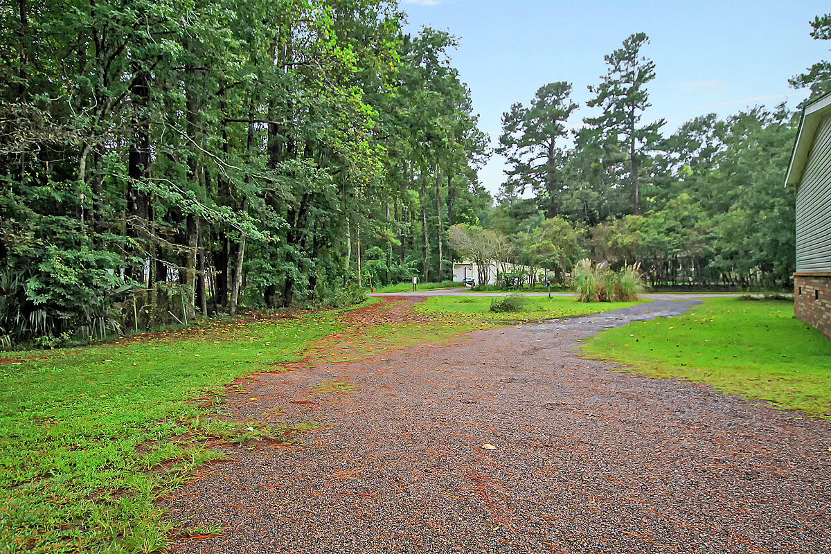 546 Farrell Street Moncks Corner, SC 29461 - Photo 4 of 37 CREM_546 Farrell_037