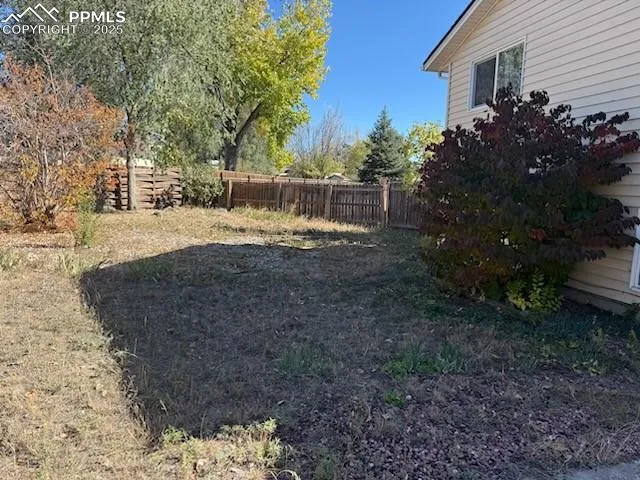 $332,500 | 2410 Cather Court, Colorado Springs, CO 80916