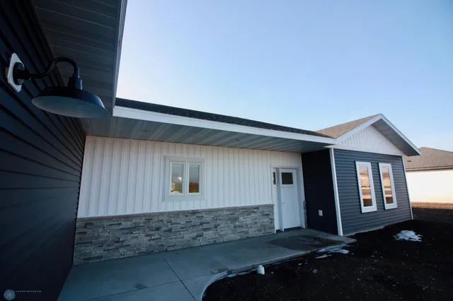 $398,000 | 109 16th Street North, Breckenridge, MN 56520