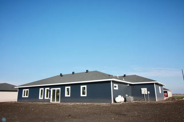 $398,000 | 109 16th Street North, Breckenridge, MN 56520