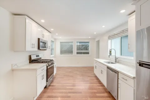 $699,000 | 259 West MacArthur Street, Sonoma, CA 95476