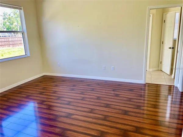 $2,950 | 5287 Visionary Court, Sarasota, FL 34233