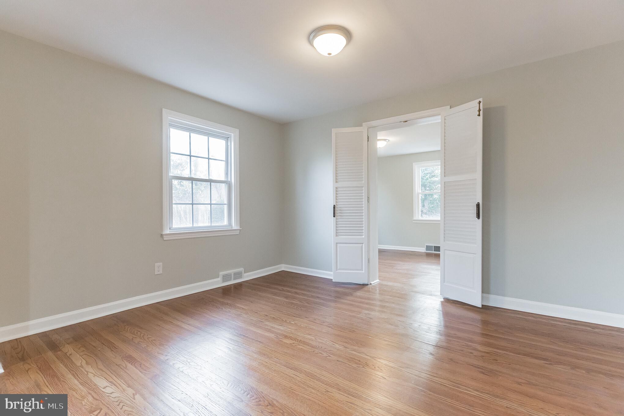 12 Colmar Road Cherry Hill, NJ 08002 - Photo 14 of 35 Dining Room