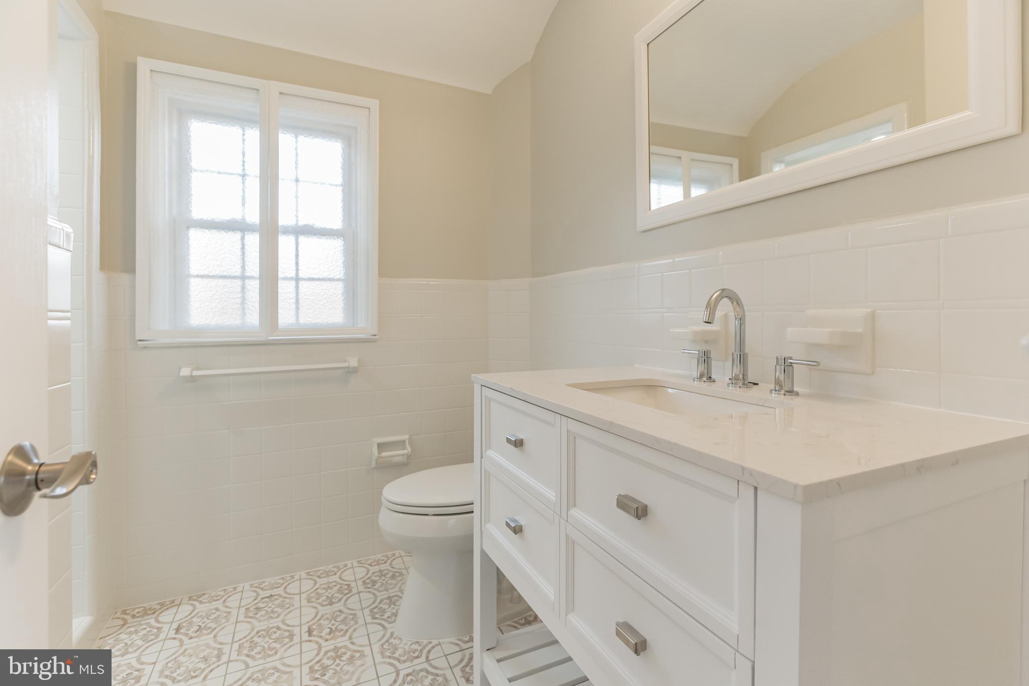 12 Colmar Road Cherry Hill, NJ 08002 - Photo 22 of 35 Bath off of main bedroom, newly refinished.