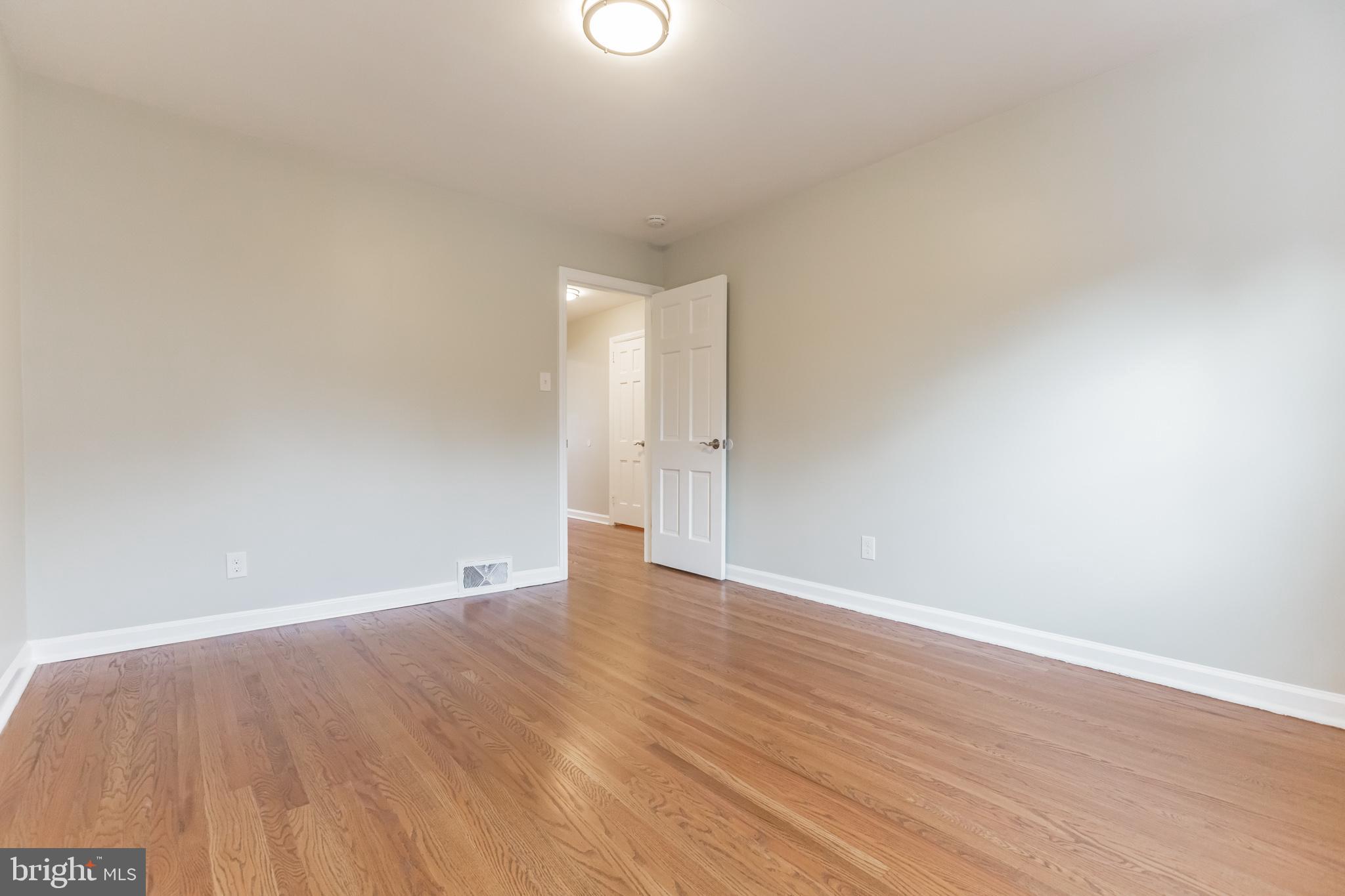 12 Colmar Road Cherry Hill, NJ 08002 - Photo 24 of 35