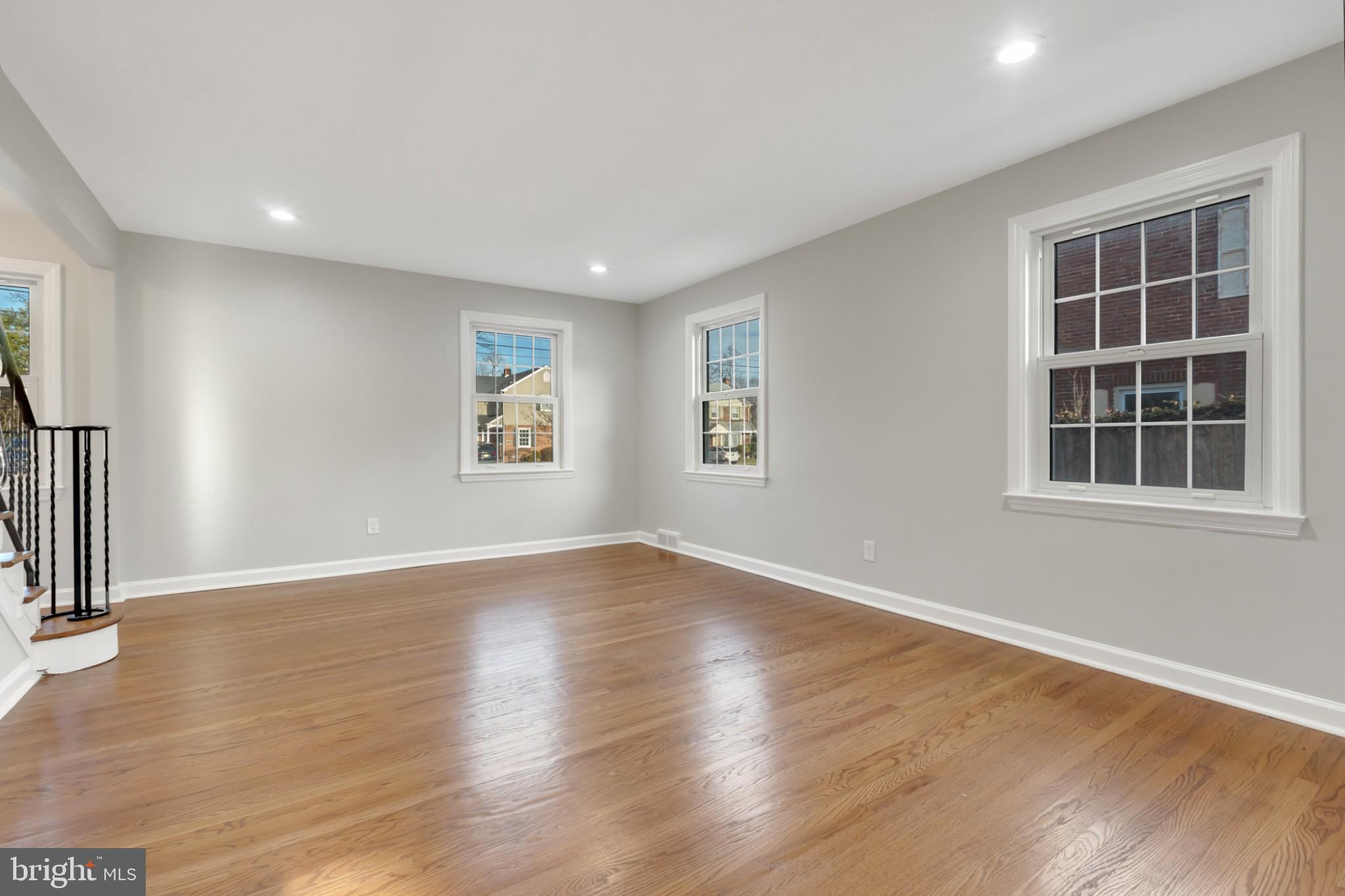 12 Colmar Road Cherry Hill, NJ 08002 - Photo 9 of 35 Living Room