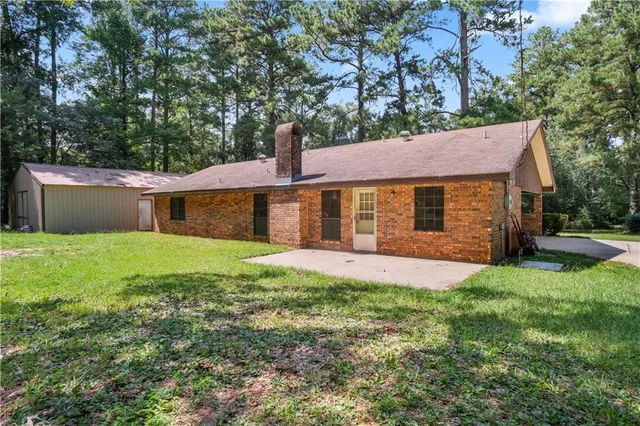 $255,000 | 204 Holt Road, Pollock, LA 71467