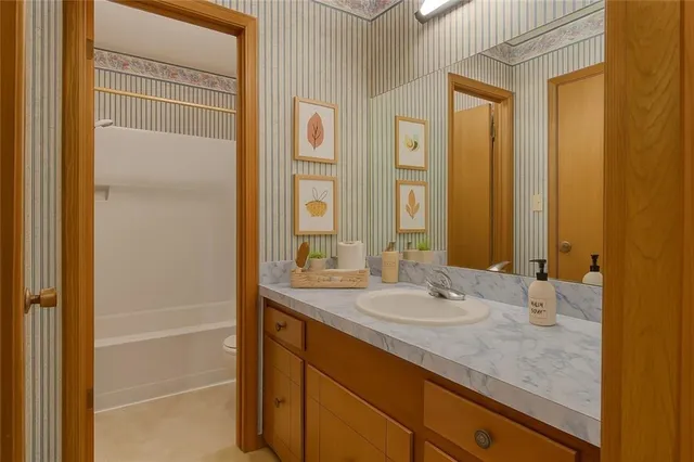 $255,000 | 204 Holt Road, Pollock, LA 71467