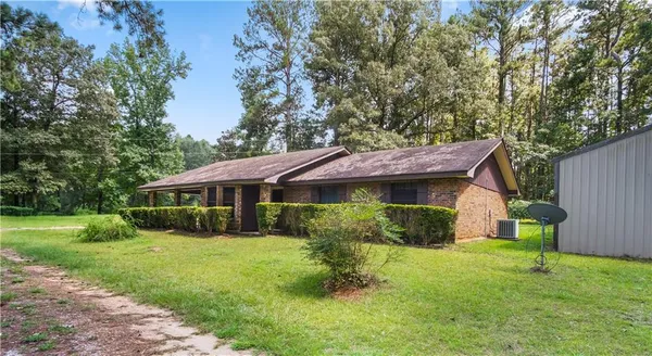 $250,000 | 204 Holt Road, Pollock, LA 71467
