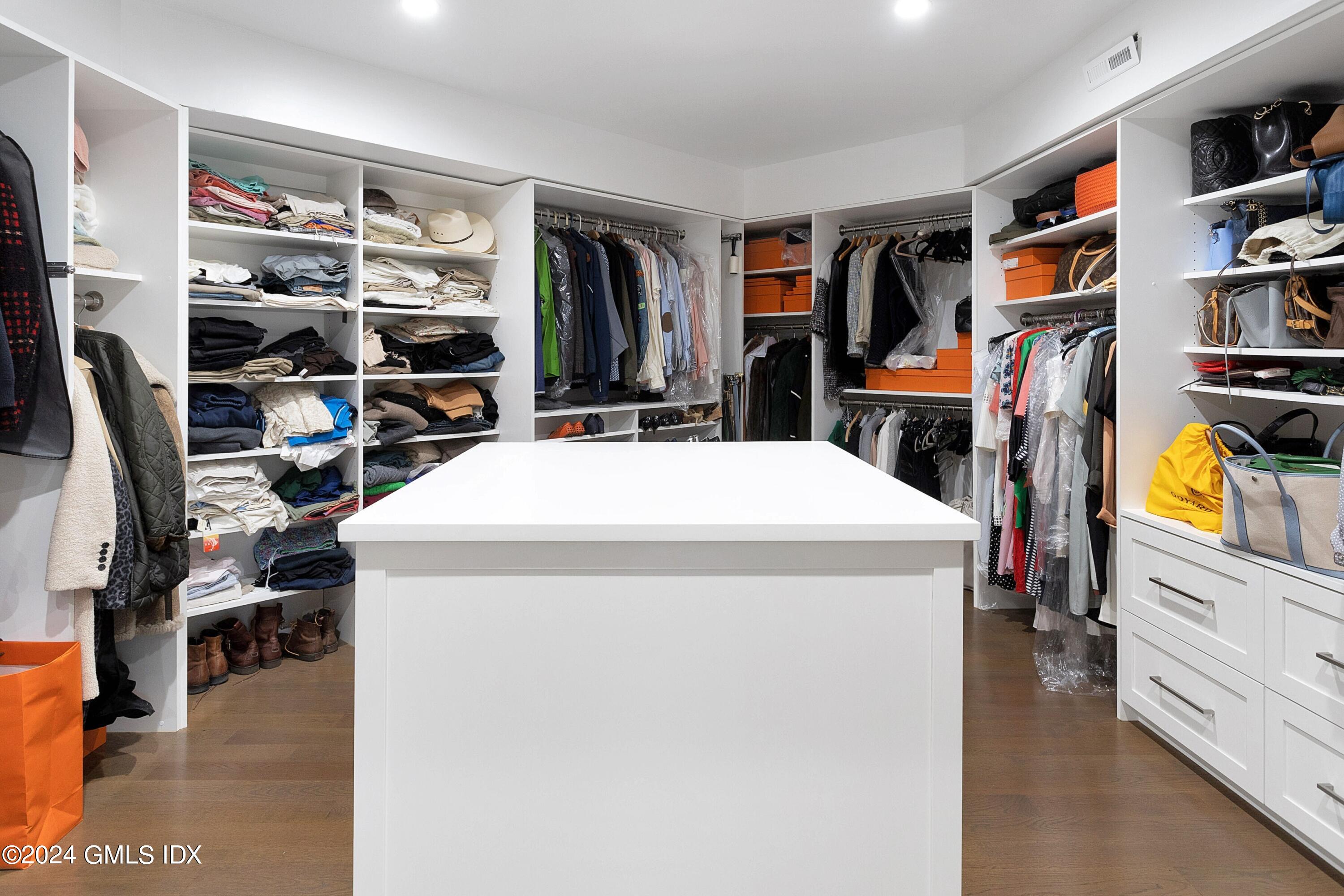 71 Byram Shore Road Greenwich, CT 06830 - Photo 26 of 36 28