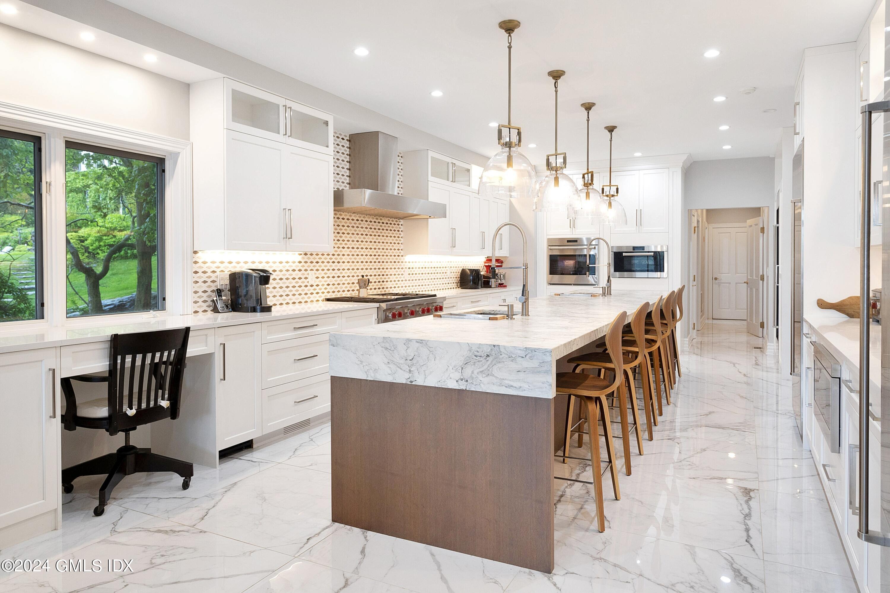 71 Byram Shore Road Greenwich, CT 06830 - Photo 9 of 36 9