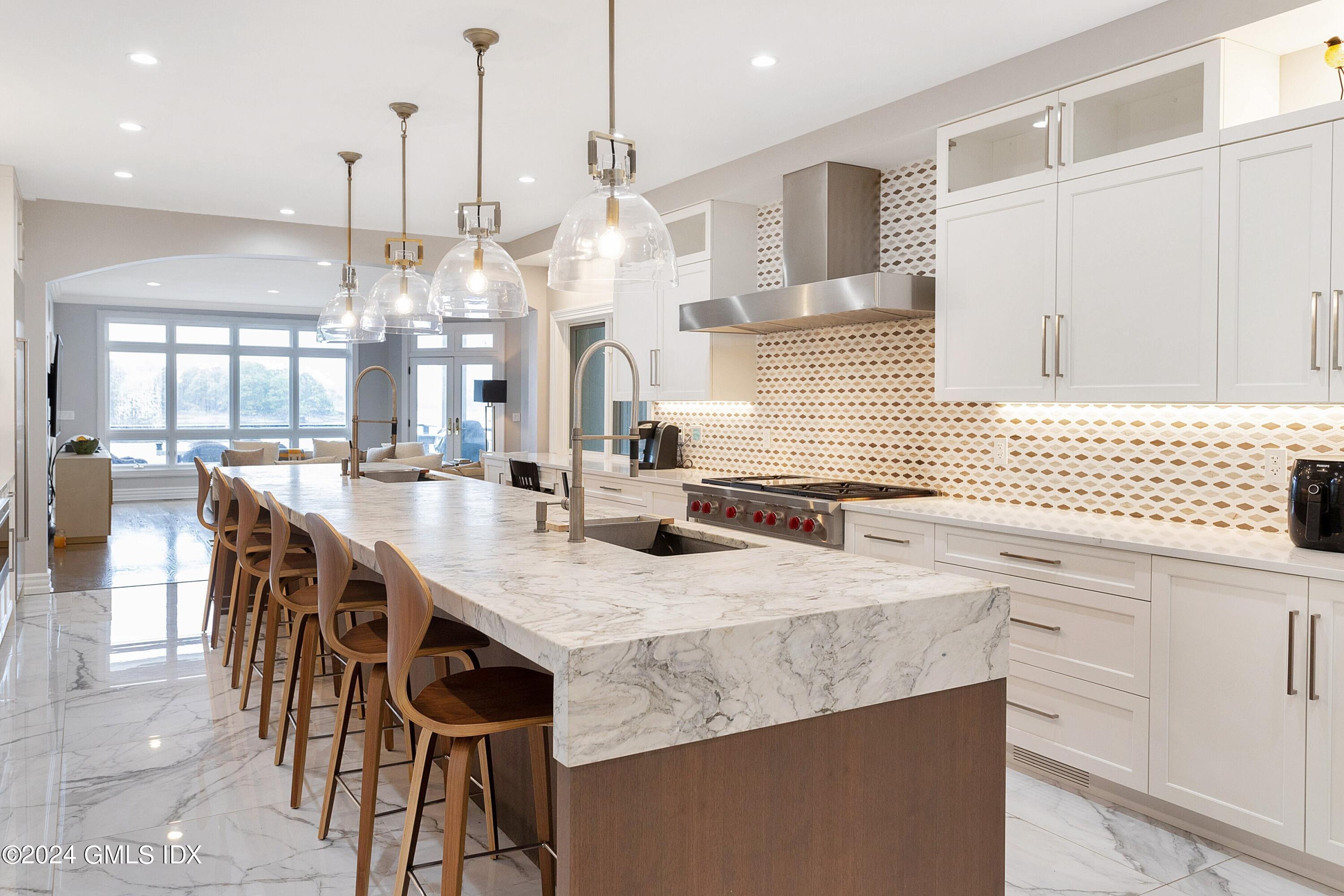 71 Byram Shore Road Greenwich, CT 06830 - Photo 10 of 36 10