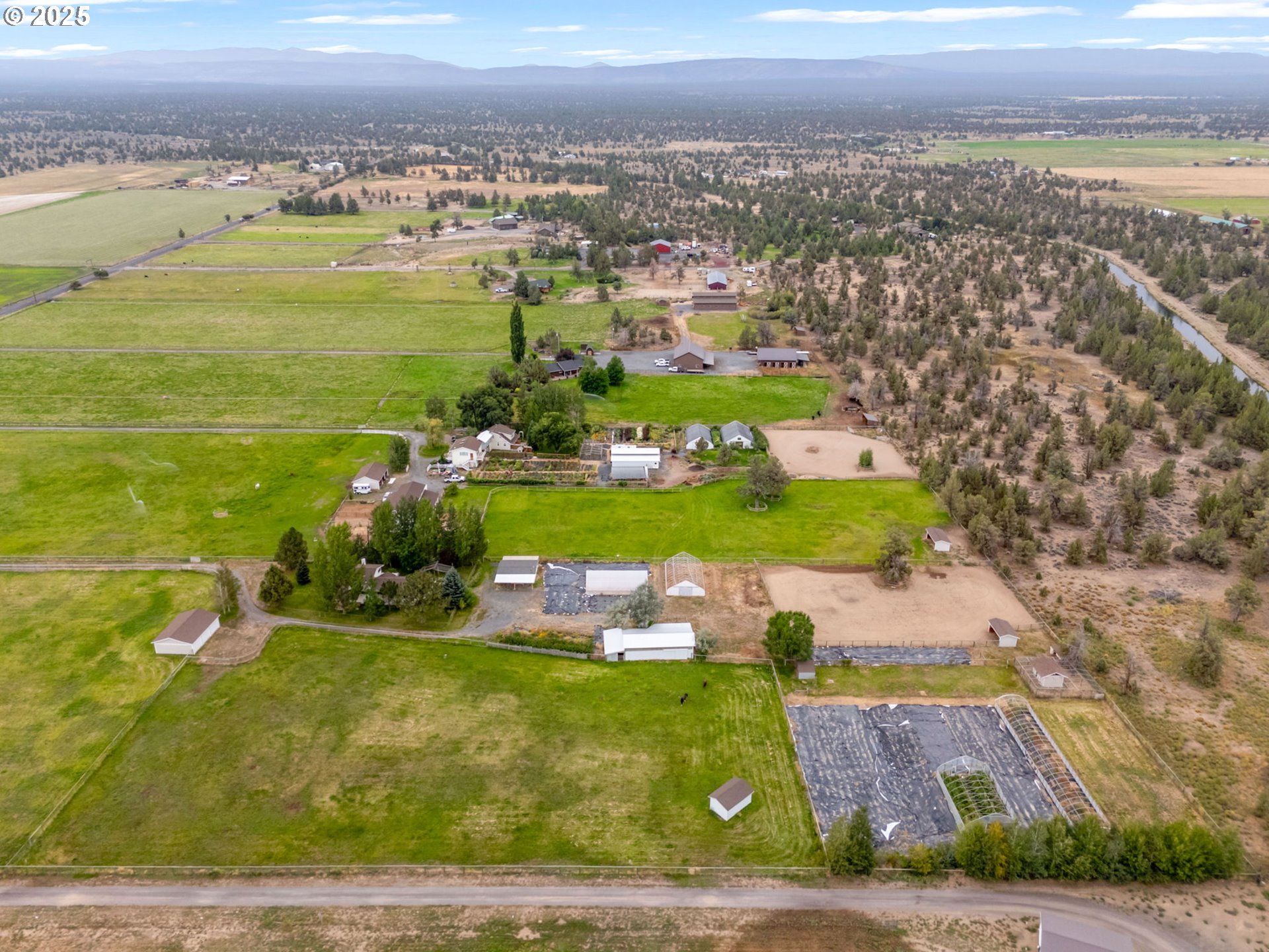26315 Walker Road Bend, OR 97701 - Photo 43 of 45 a view of a city with an ocean