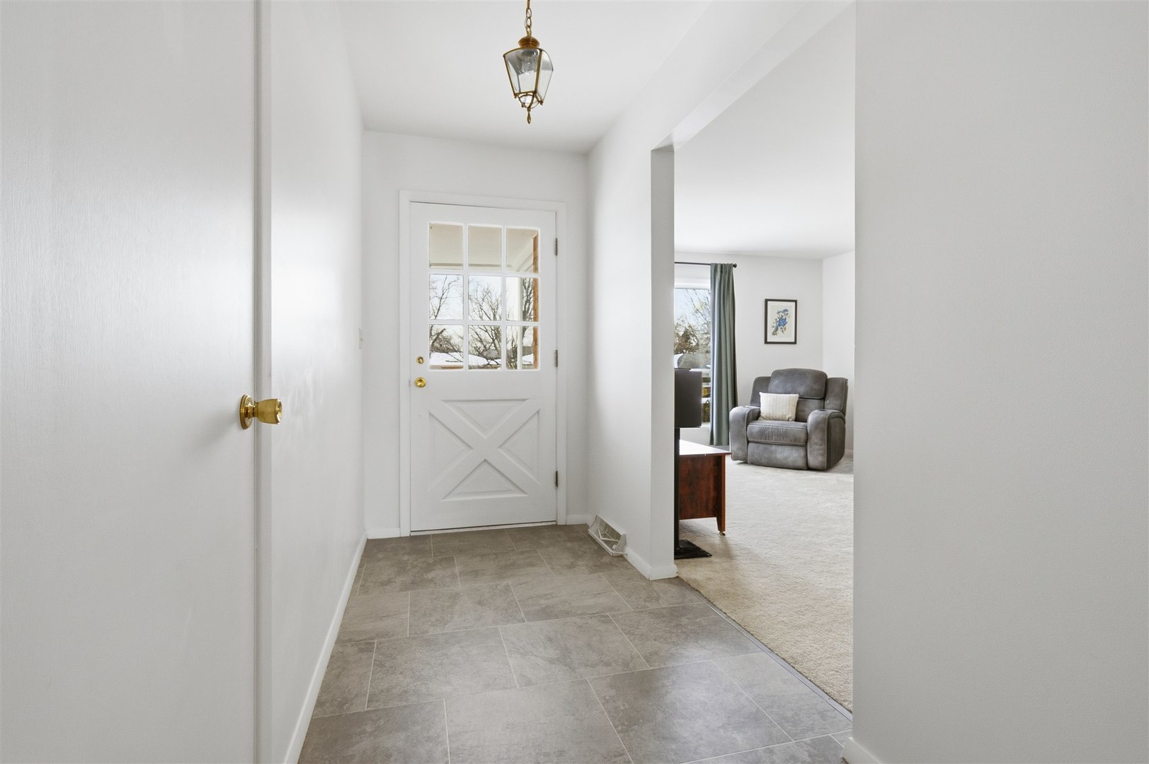 404 Grandview Drive Normal, IL 61761 - Photo 3 of 32