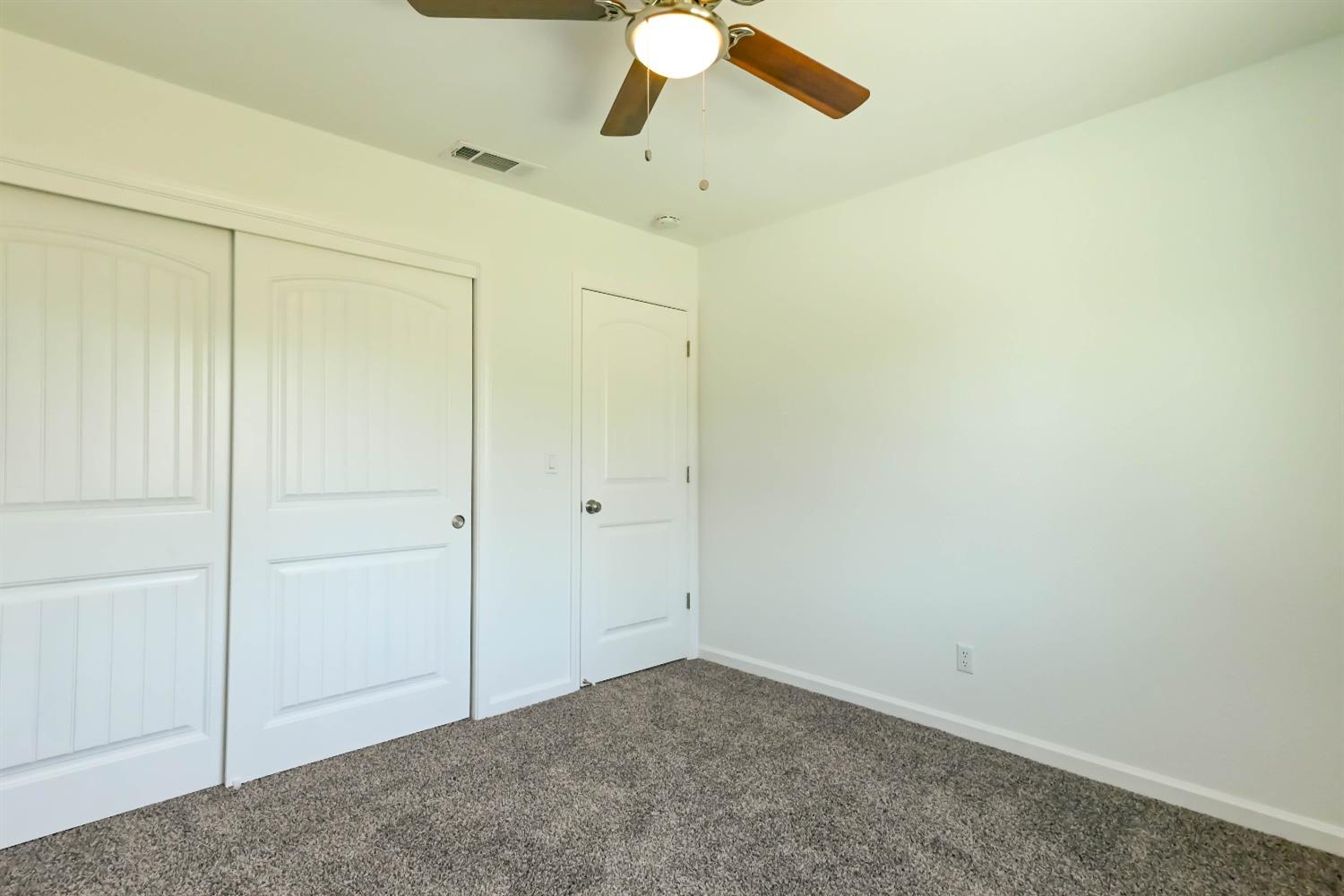 18071 Daley Road Madera, CA 93638 - Photo 9 of 25 a view of an empty room