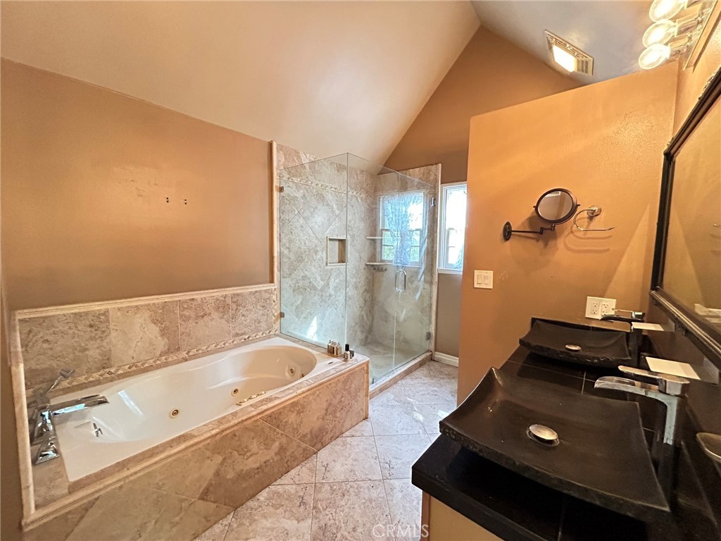300 South Timken Road Anaheim, CA 92808 - Photo 20 of 40 a bathroom with a tub