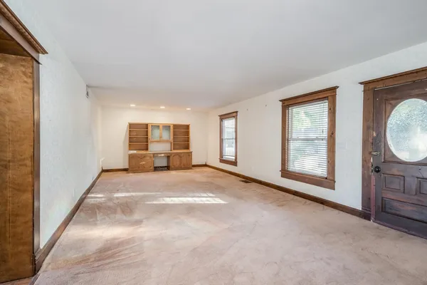 $209,900 | 705 North Linden Street, Belle Plaine, KS 67013