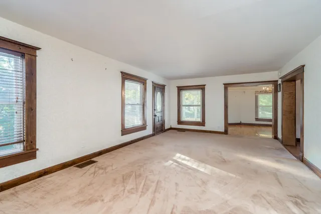 $209,900 | 705 North Linden Street, Belle Plaine, KS 67013