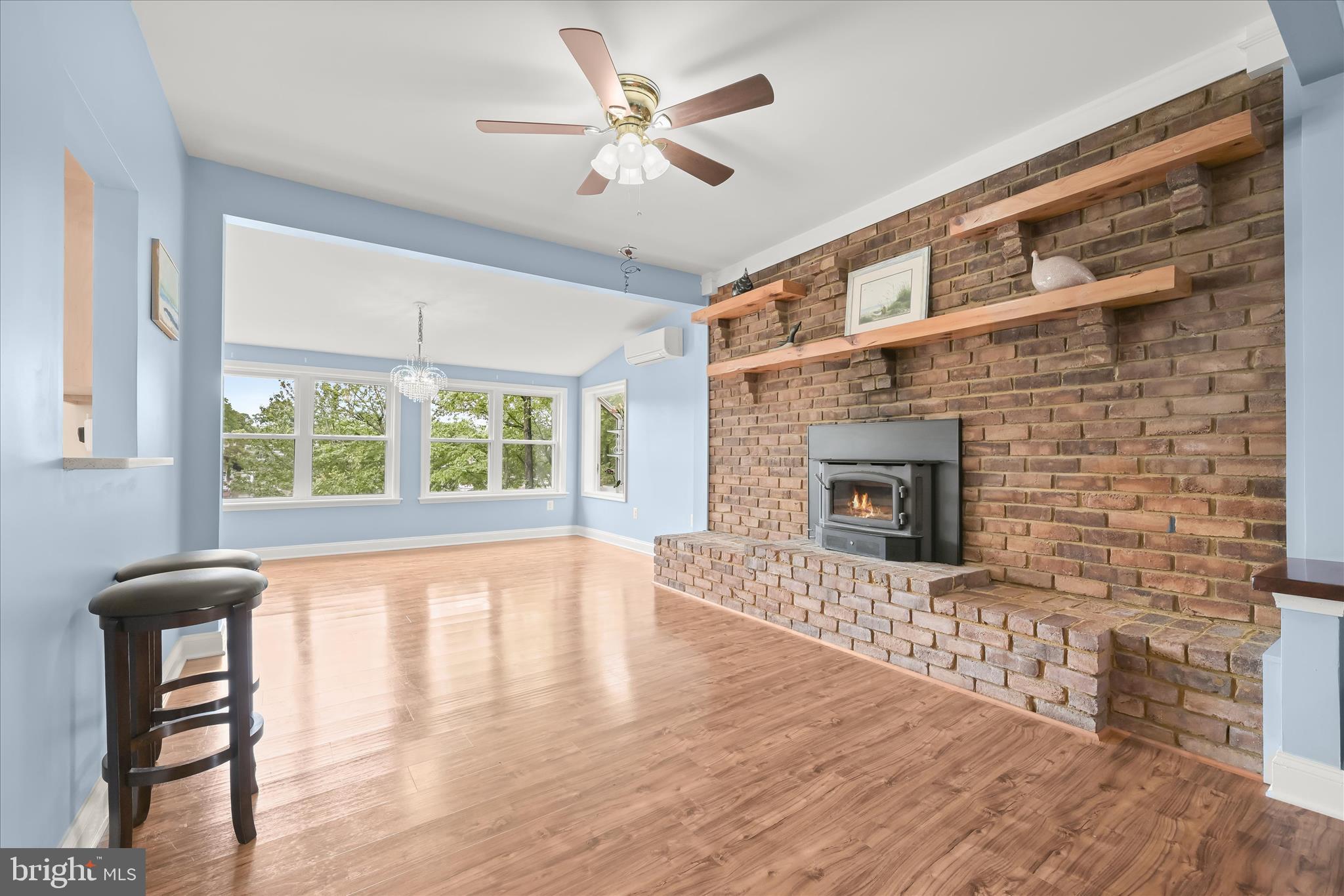 7720 West Shore Road Pasadena, MD 21122 - Photo 9 of 61 Dining Room
