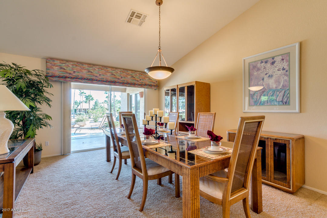 15451 Piccadilly Road Goodyear, AZ 85395 - Photo 8 of 32 Dining area
