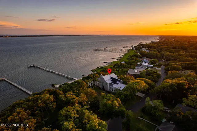 $5,750,000 | 4101-4103 Sound Drive, Morehead City, NC 28557