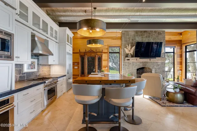 $5,750,000 | 4101-4103 Sound Drive, Morehead City, NC 28557