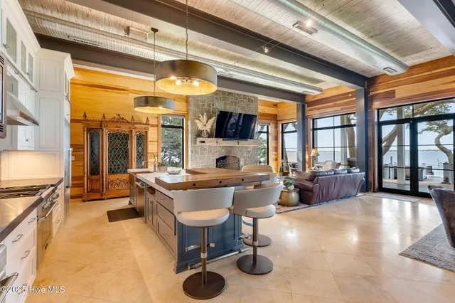 $5,750,000 | 4101-4103 Sound Drive, Morehead City, NC 28557