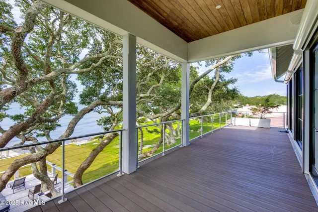 $5,750,000 | 4101-4103 Sound Drive, Morehead City, NC 28557