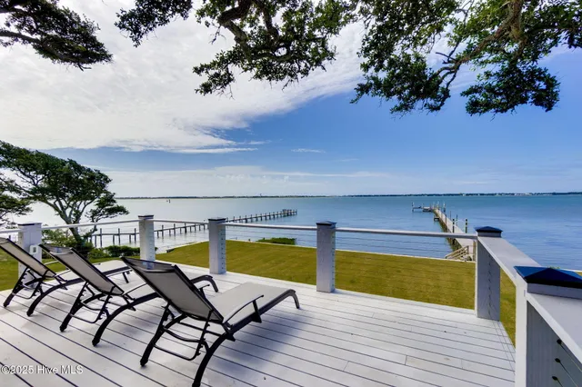 $5,750,000 | 4101-4103 Sound Drive, Morehead City, NC 28557