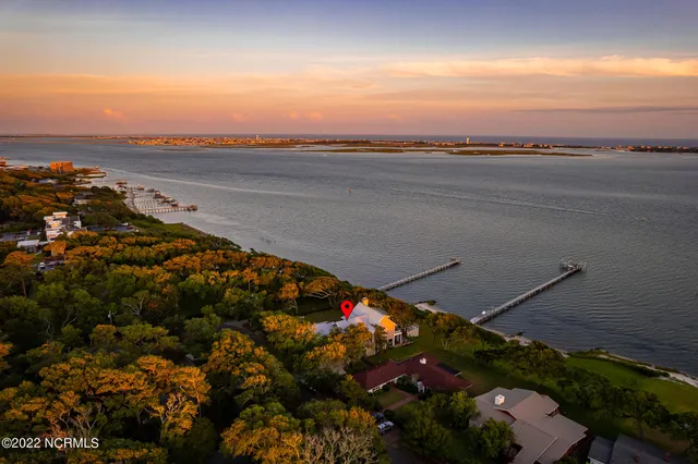 $5,750,000 | 4101-4103 Sound Drive, Morehead City, NC 28557