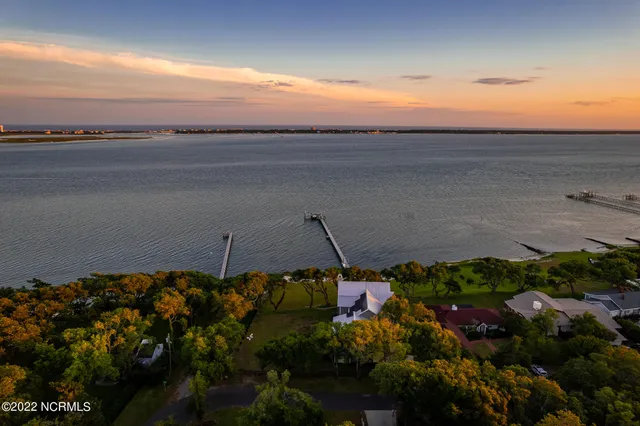 $5,750,000 | 4101-4103 Sound Drive, Morehead City, NC 28557