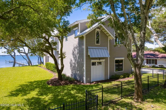 $5,750,000 | 4101-4103 Sound Drive, Morehead City, NC 28557