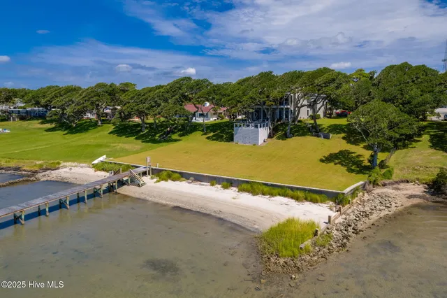 $5,750,000 | 4101-4103 Sound Drive, Morehead City, NC 28557