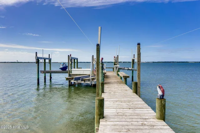 $5,750,000 | 4101-4103 Sound Drive, Morehead City, NC 28557
