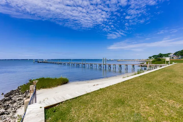 $5,750,000 | 4101-4103 Sound Drive, Morehead City, NC 28557