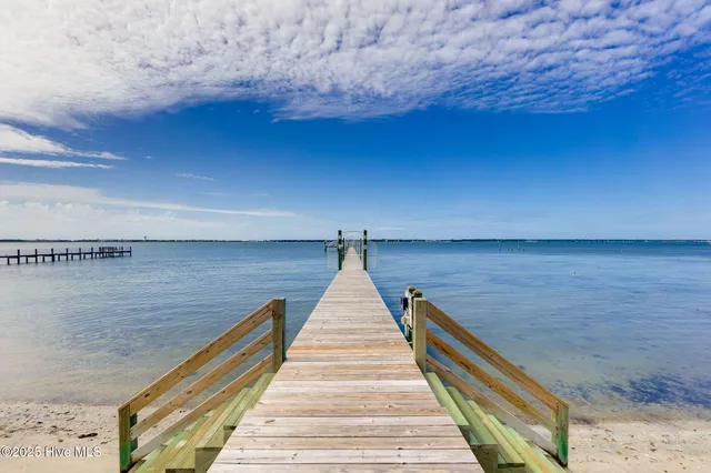 $5,750,000 | 4101-4103 Sound Drive, Morehead City, NC 28557
