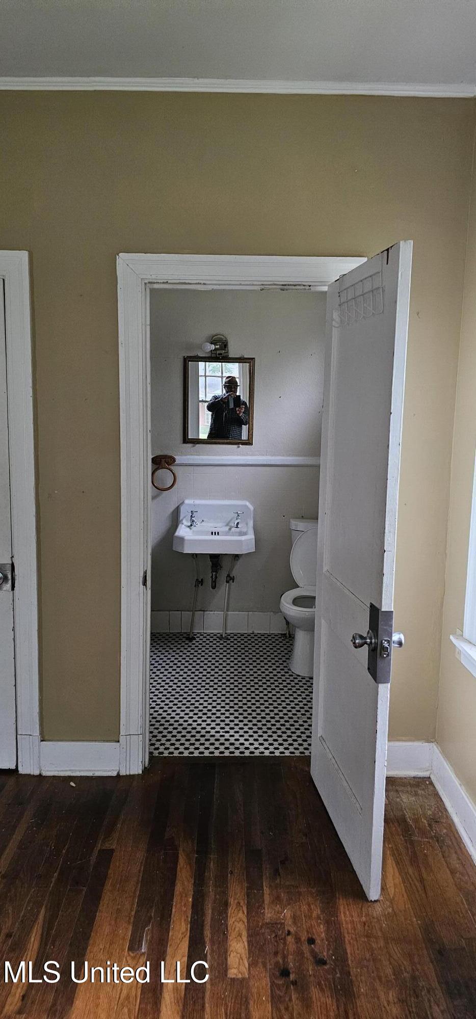 1080 Alta Vista Boulevard Jackson, MS 39209 - Photo 2 of 32 20250509_162825