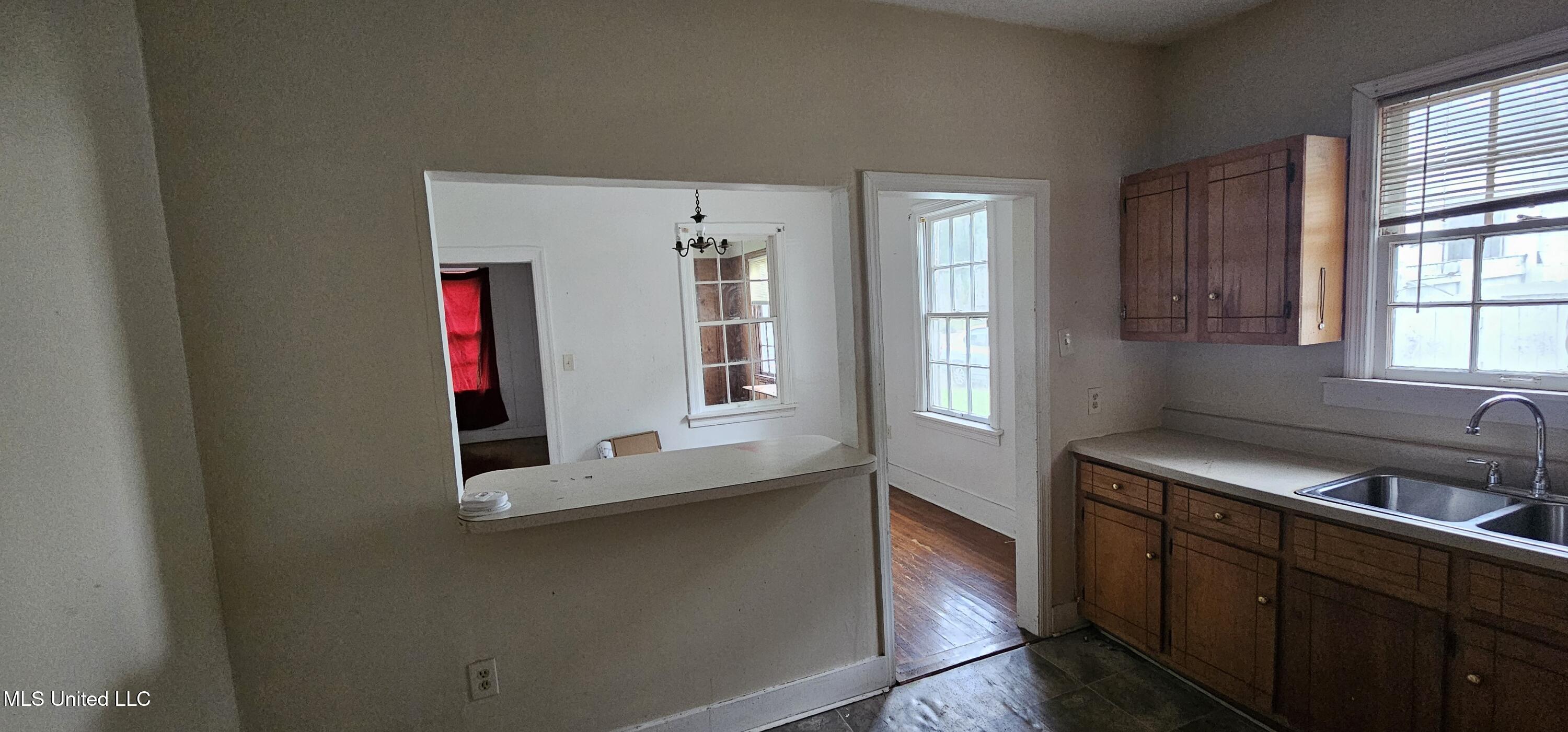 1080 Alta Vista Boulevard Jackson, MS 39209 - Photo 27 of 32 20250509_163412