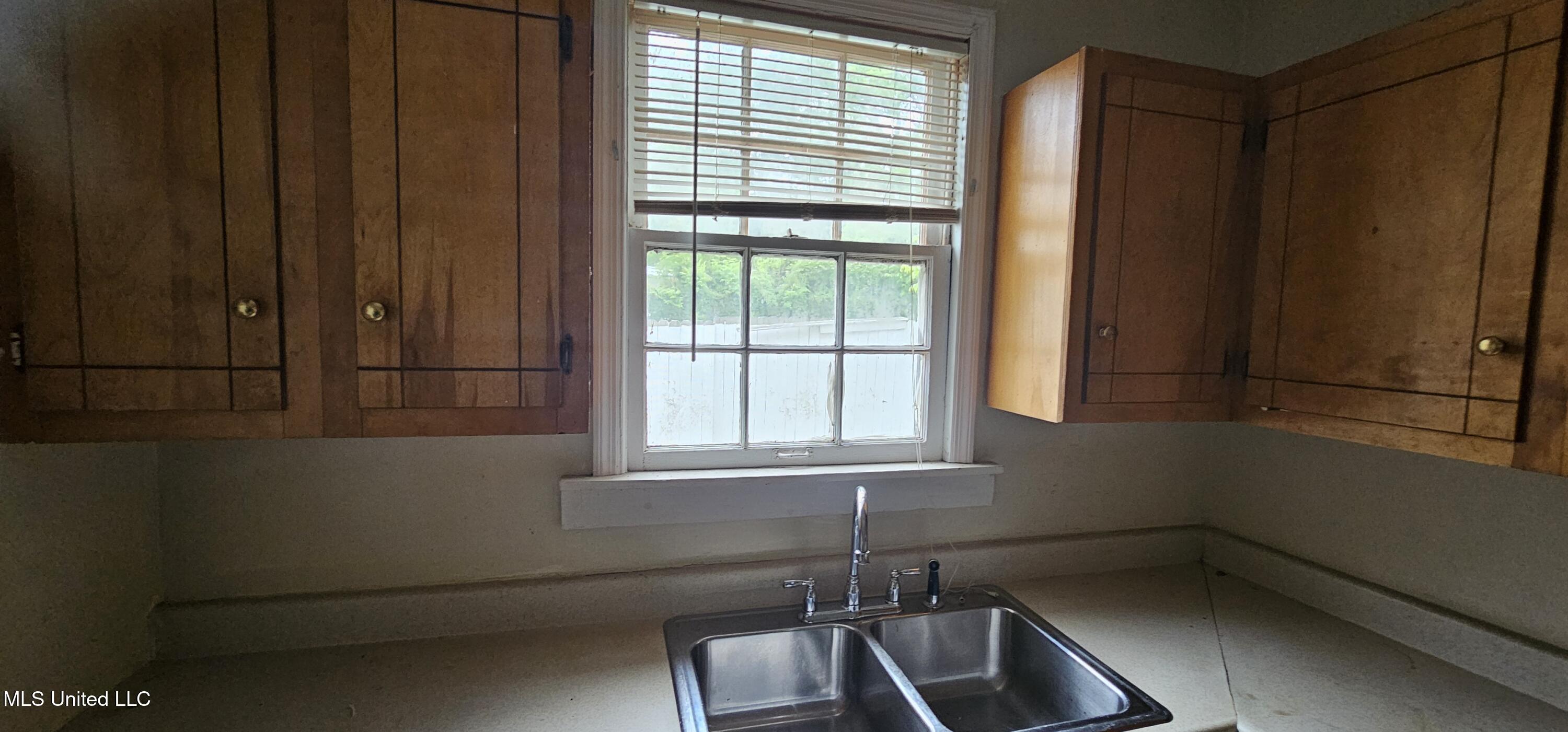 1080 Alta Vista Boulevard Jackson, MS 39209 - Photo 29 of 32 20250509_163424