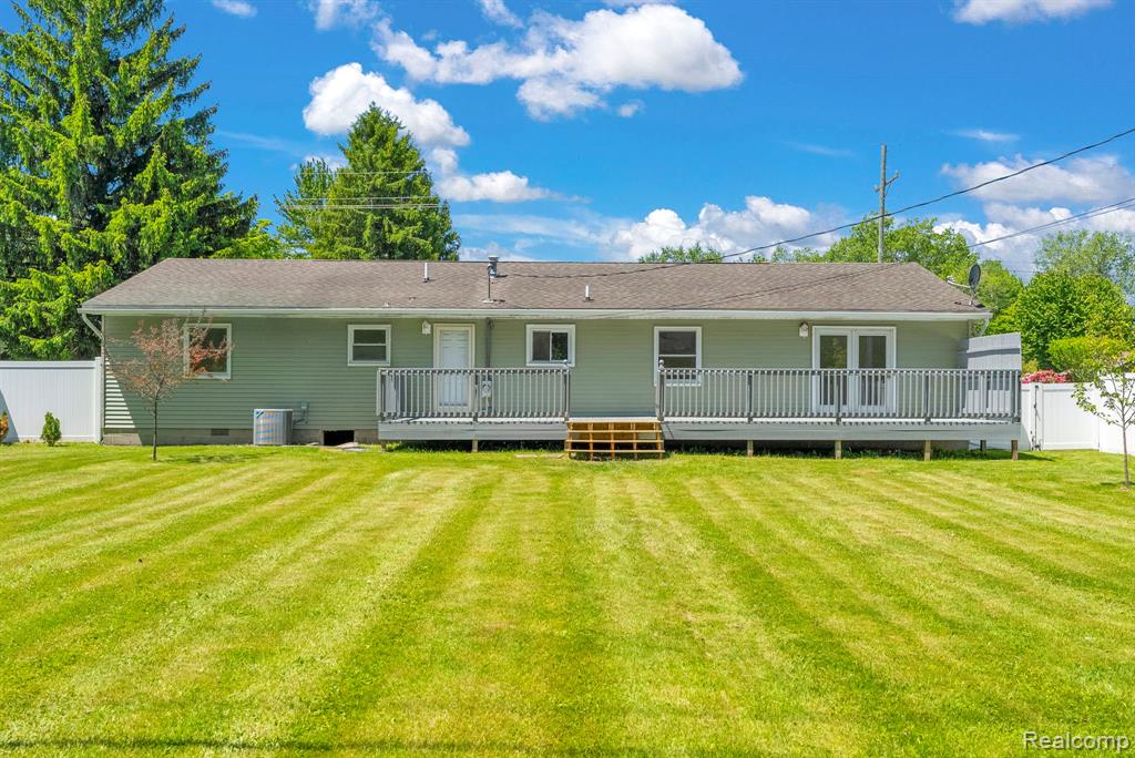 4046 State Road Fort Gratiot, MI 48059 - Photo 34 of 38