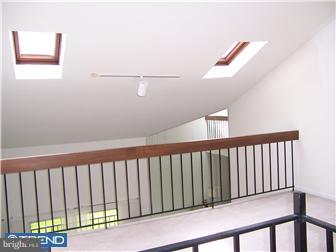 196 Valley Stream Lane Wayne, PA 19087 - Photo 8 of 12 Loft