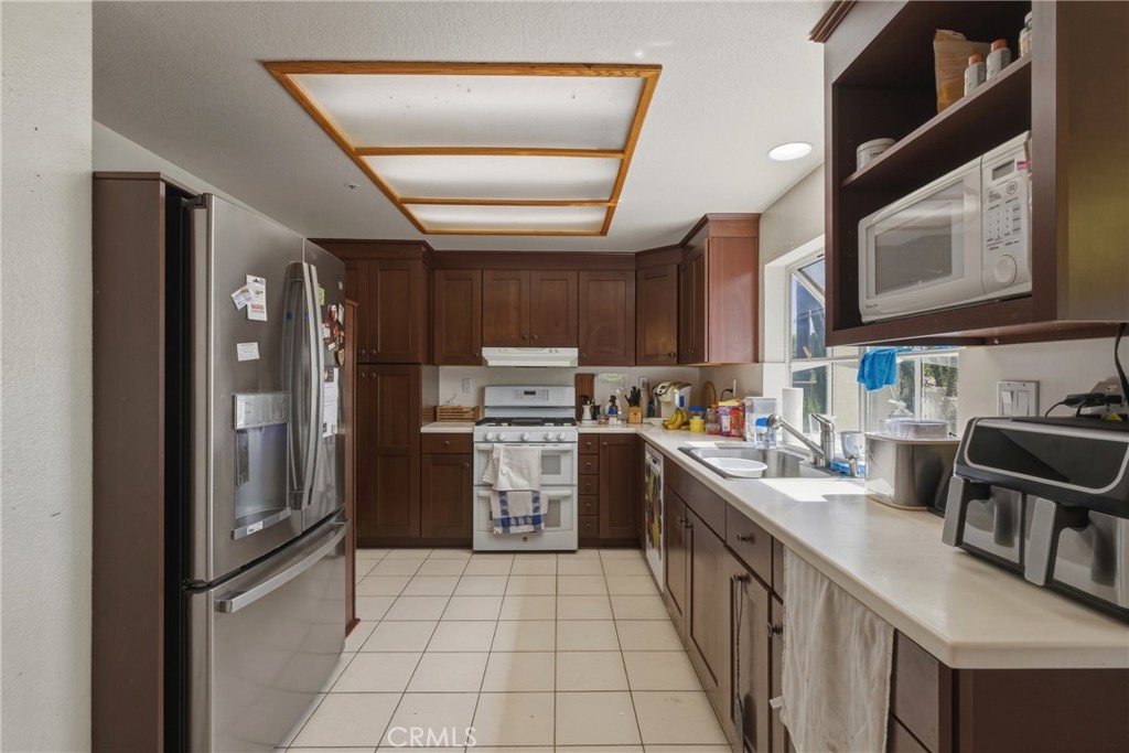 13013 Cherokee Road Rancho Cucamonga, CA 91739 - Photo 12 of 54