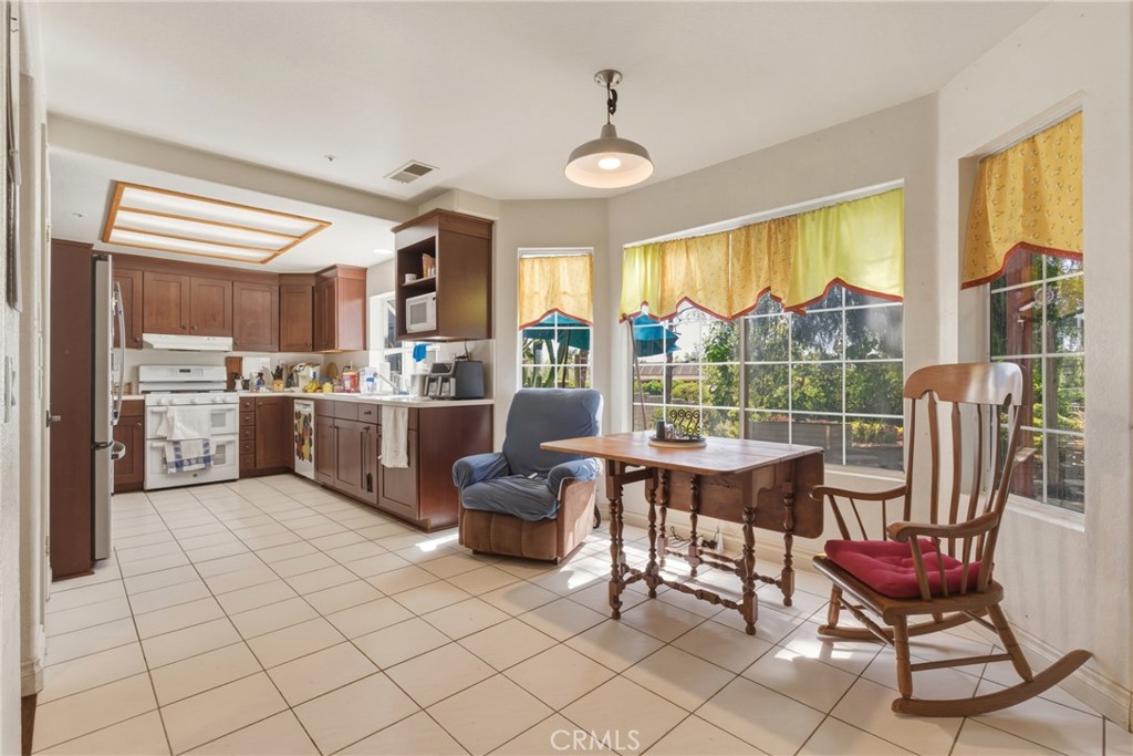 13013 Cherokee Road Rancho Cucamonga, CA 91739 - Photo 14 of 54