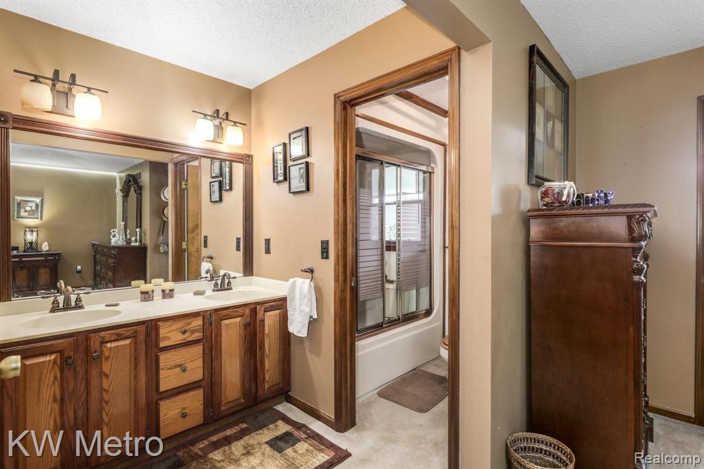 53700 North Foster Road Chesterfield, MI 48051 - Photo 19 of 43
