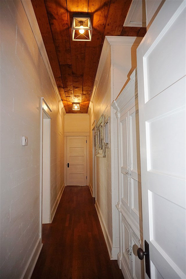 401 North Pearl Street Carthage, MS 39051 - Photo 15 of 33 Hallway